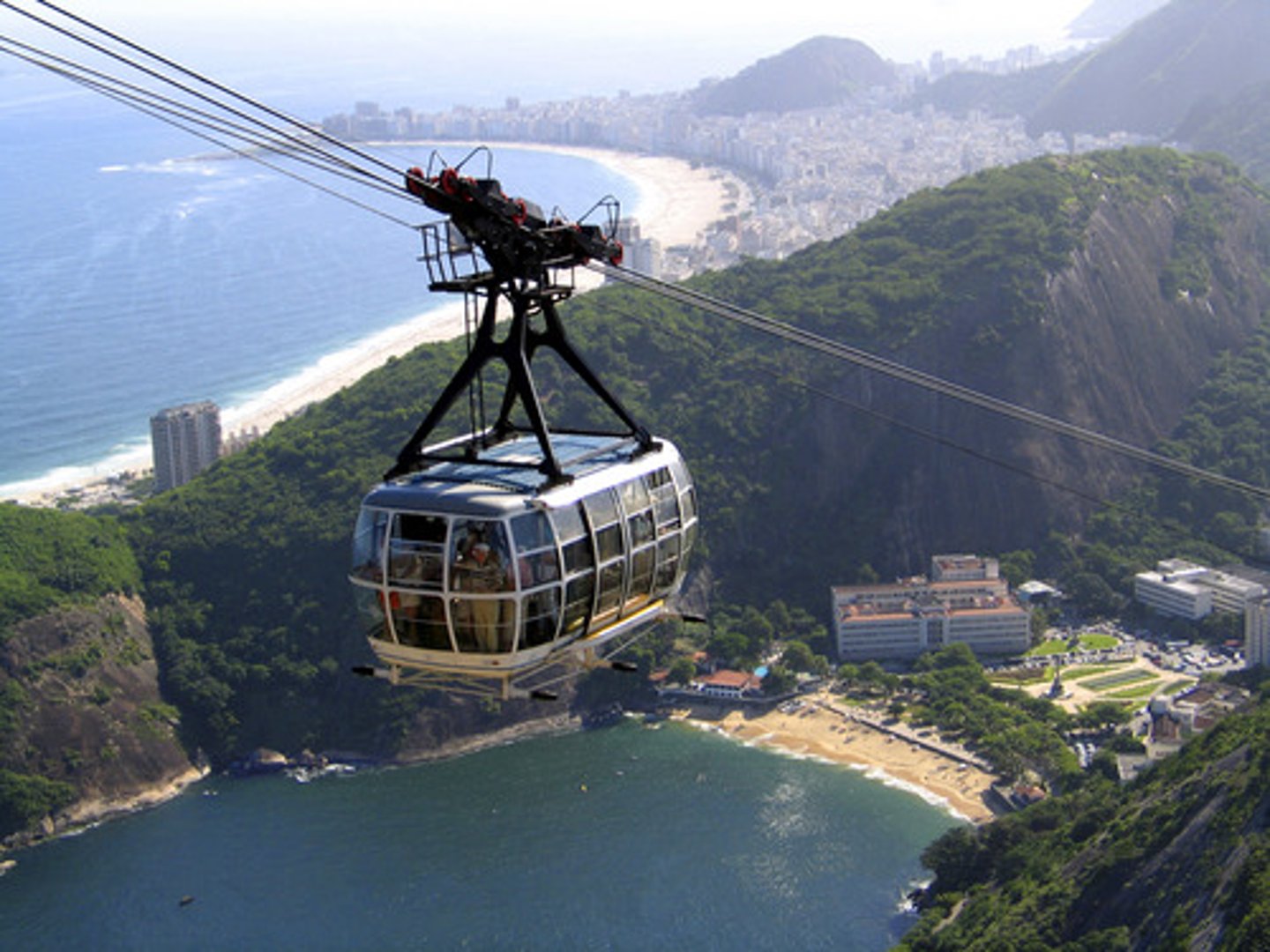 <p>cable car</p>
