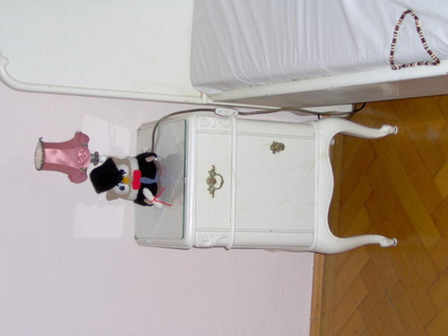 <p>nightstand, end table</p>