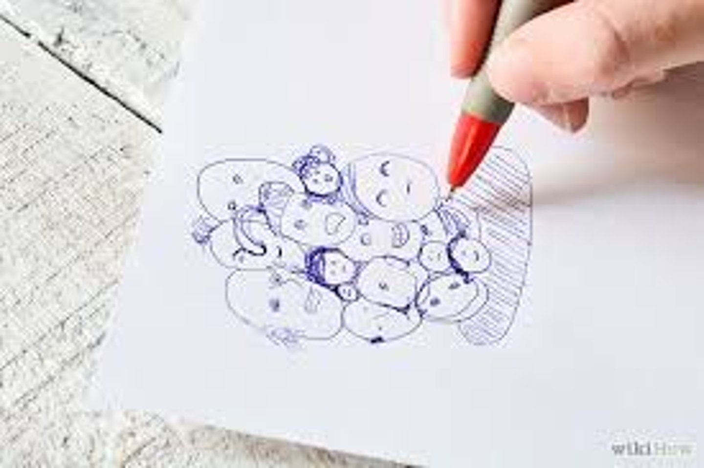 <p>to draw lines, shapes, etc., especially when you are bored or thinking about something else</p><p>e.g.:</p><p>She likes d____ing in her notebook.</p>