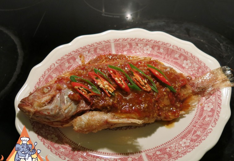 <p><span style="background-color: transparent;"><span>Seafood Entrees </span></span></p>