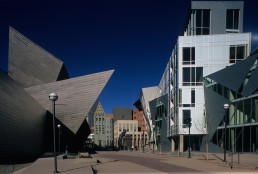 <p>COMPLEXITY: angsty, unresolved, points to civics center, interior is thought provoking and disorienting</p>