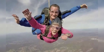 <p>men, between the ages of 16-30, also over 65</p><p>engage in risky behavior or already have a bone or joint disorder </p>