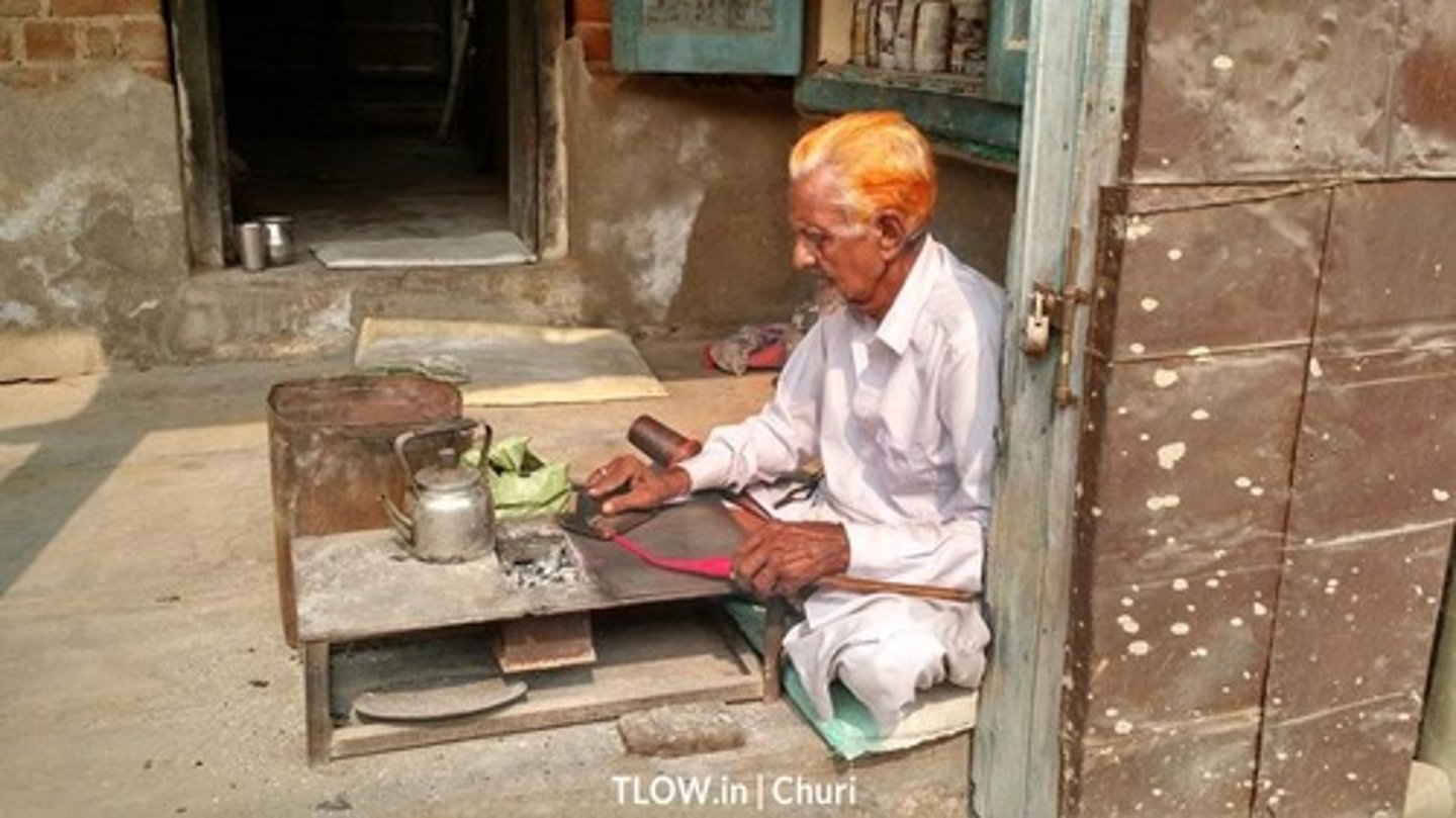 <p>1. Impoverished bangle maker</p><p>2. Long years of hard labour</p><p>3. First worked as a tailor, then a bangle maker</p><p>4. Failed to renovate a house</p><p>5. Couldn't send his two sons to school</p><p>6. Only managed to teach them the art of making bangles</p>