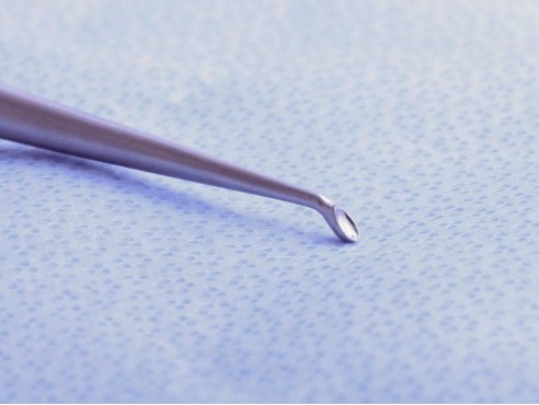 <p>remove bone, angled to get into small hard to get to spaces </p>