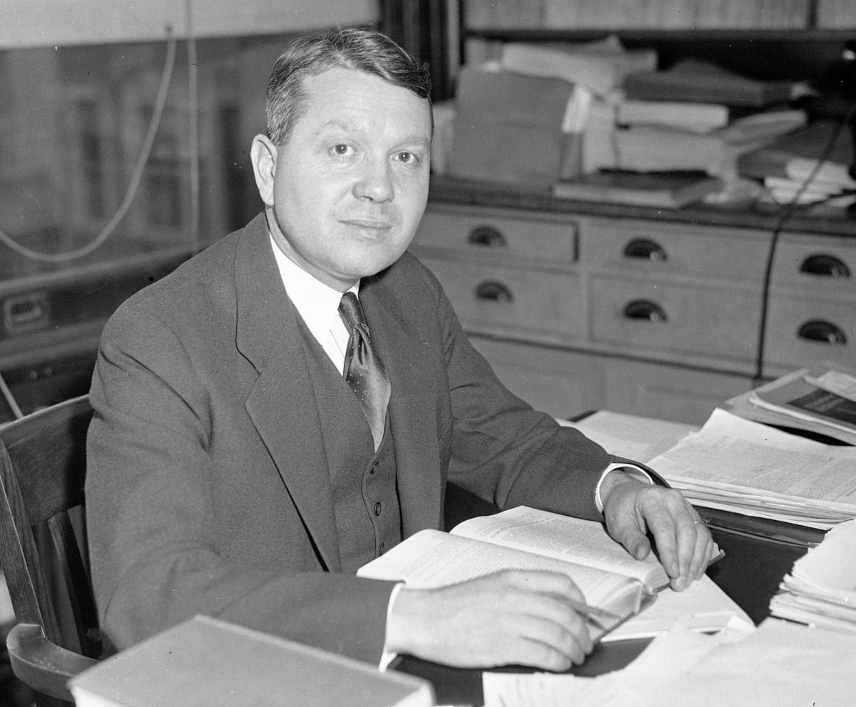 <p><span>American chemist who discovered deuterium, a radioactive molecule of hydrogen, and collaborated on the Urey-Miller abiogenesis experiment showing a possible origin of life on Earth</span></p>