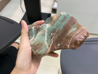 <p>what is the name of this rock?<br>what kind of rock is this?</p><p>what is its texture?</p>