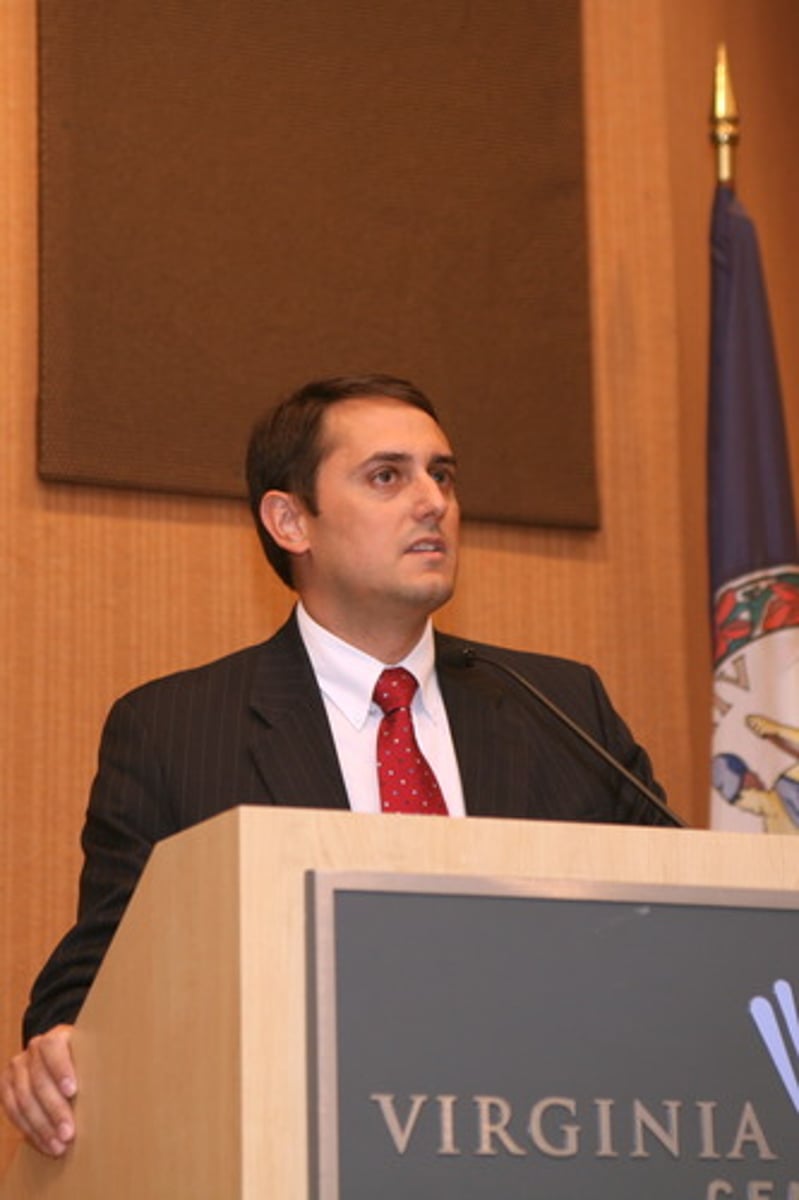 <p>chủ nhiệm khoa, trưởng nhóm</p>