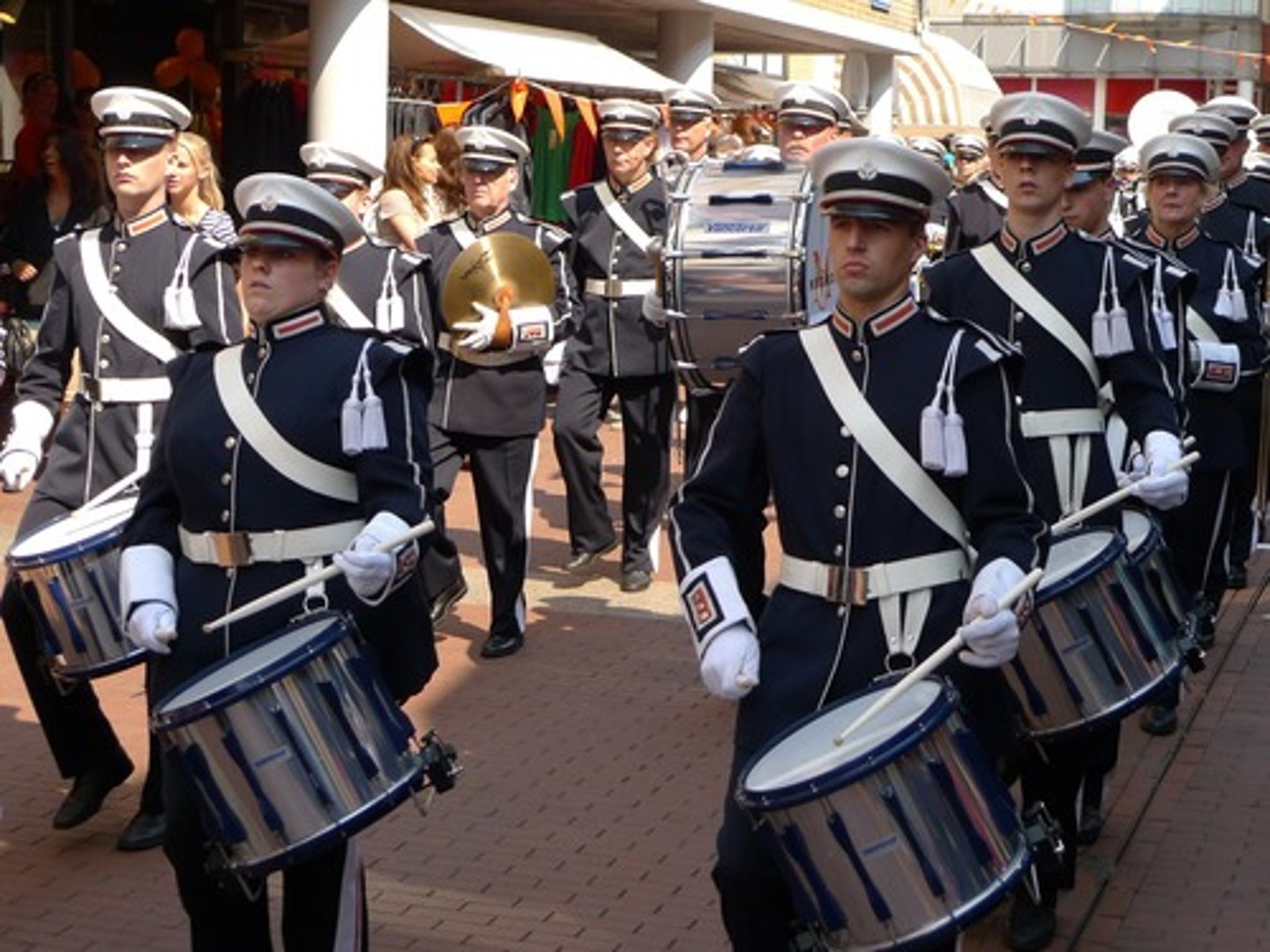 <p>march</p>