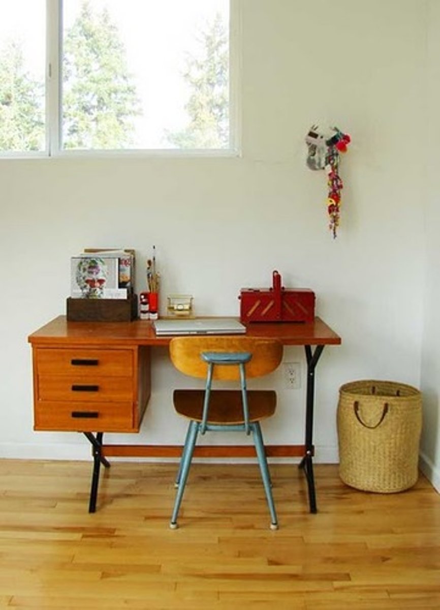 <p>desk</p>