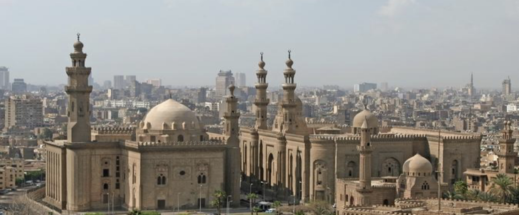 <p>name the mosque and style </p>