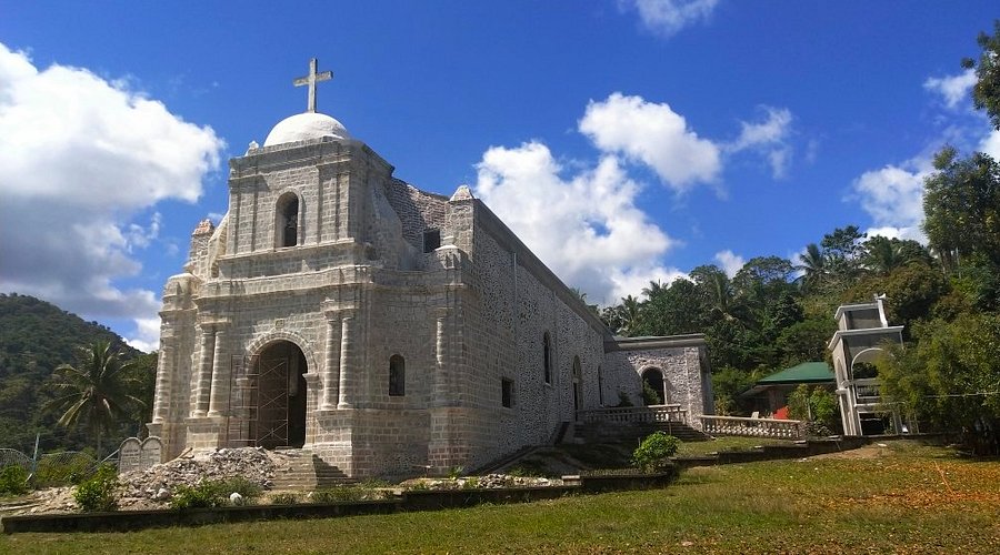 <p><span style="color: transparent">The church was built in the 1800s and is</span><br><span style="color: rgb(0, 0, 0)">Known for its stunning architecture and intricate details. The church's facade is adorned with intricate carvings and sculptures, and the interior is just as impressive with its high ceilings and a beautiful altar.</span></p>