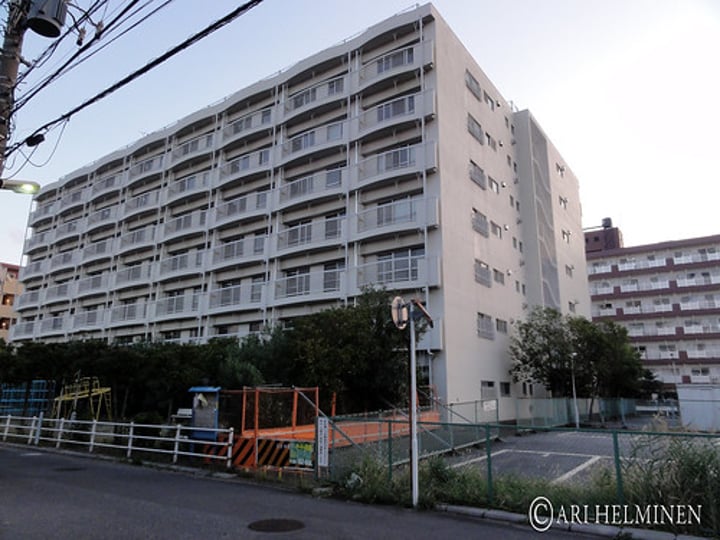 <p>apartamento,edificio</p>