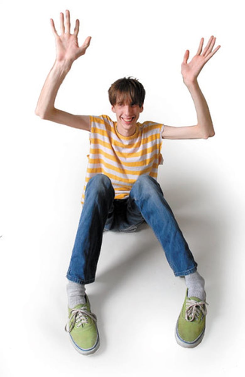 <p>Autosomal Dominant caused by mutations in FBN1</p><p>Bone overgrowth and loose joints. overgrowth of ribs can cause sternum to bend inward or push outward.</p><p>Intelligence not affected.</p><p>70% have restrictive lung disease, so the chest can't fully expand. -> shortness of breath during speech</p>