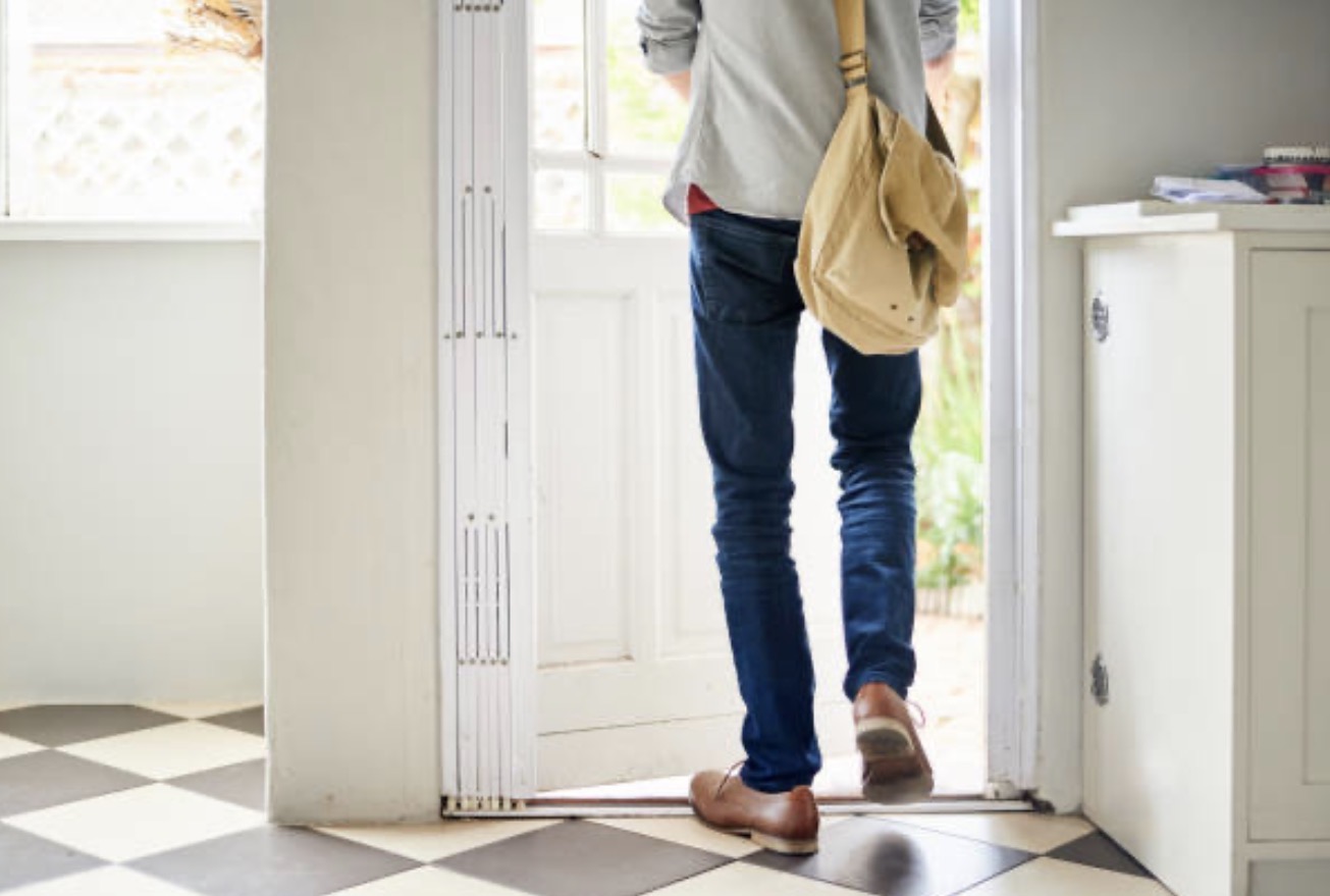 <p>yo salí</p><p>Yo salí mi casa</p>