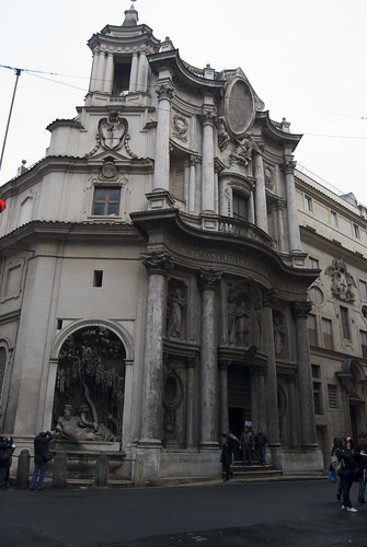 -Gianlorenzo Bernini and Francesco Borromini
-Rome
-begun 1634
-Bernini added collonade