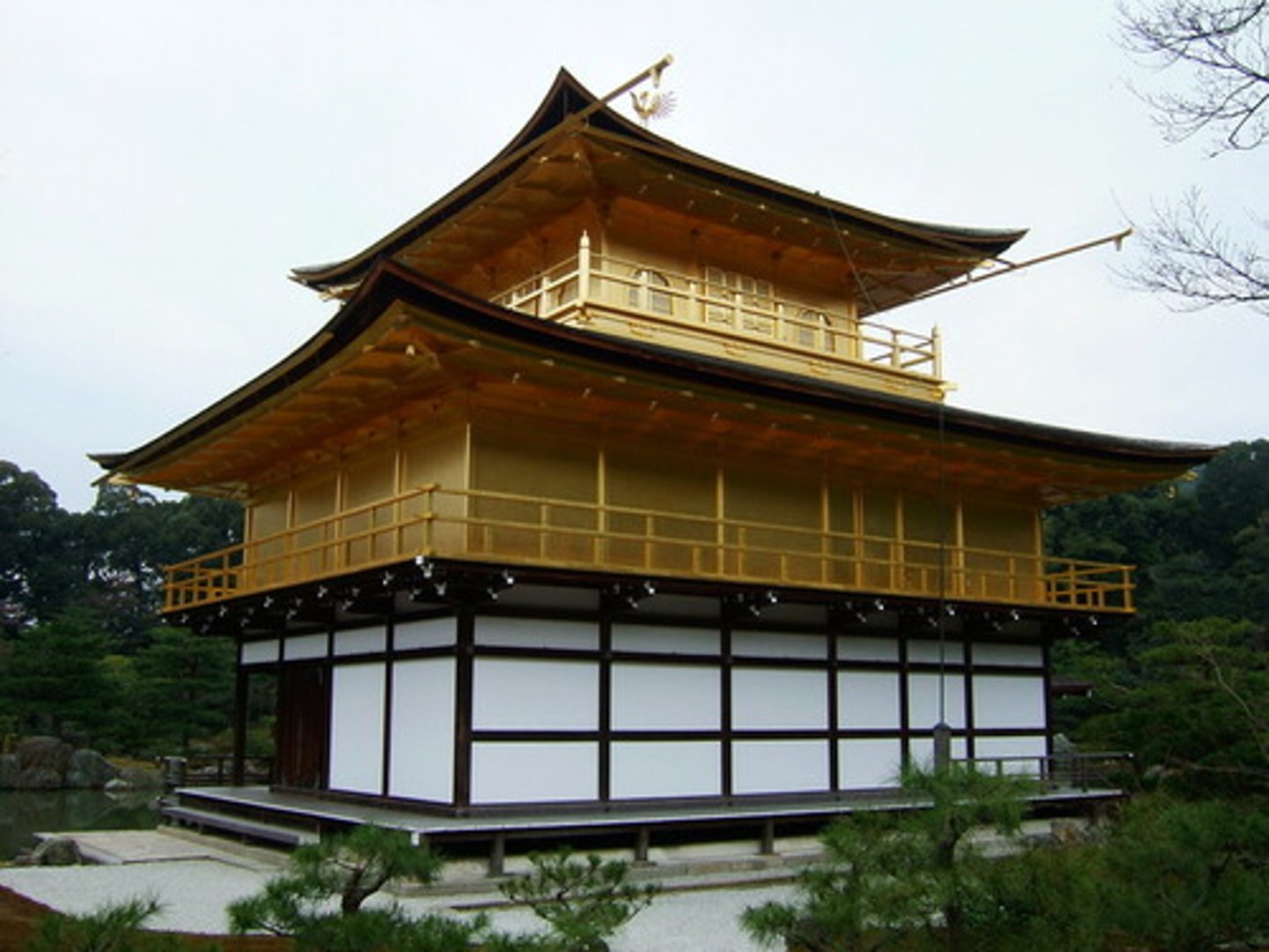 <p>chùa</p>
