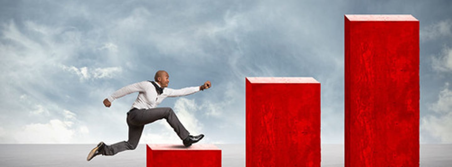 <p>having a strong wish to be successful: có tham vọng</p>