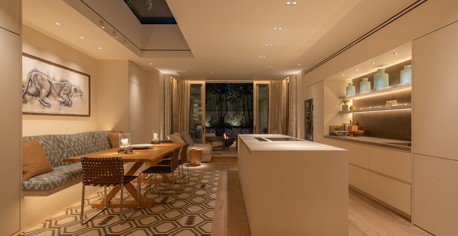 <p>Гэрэл (Байгалийн болон зохиомол)</p>