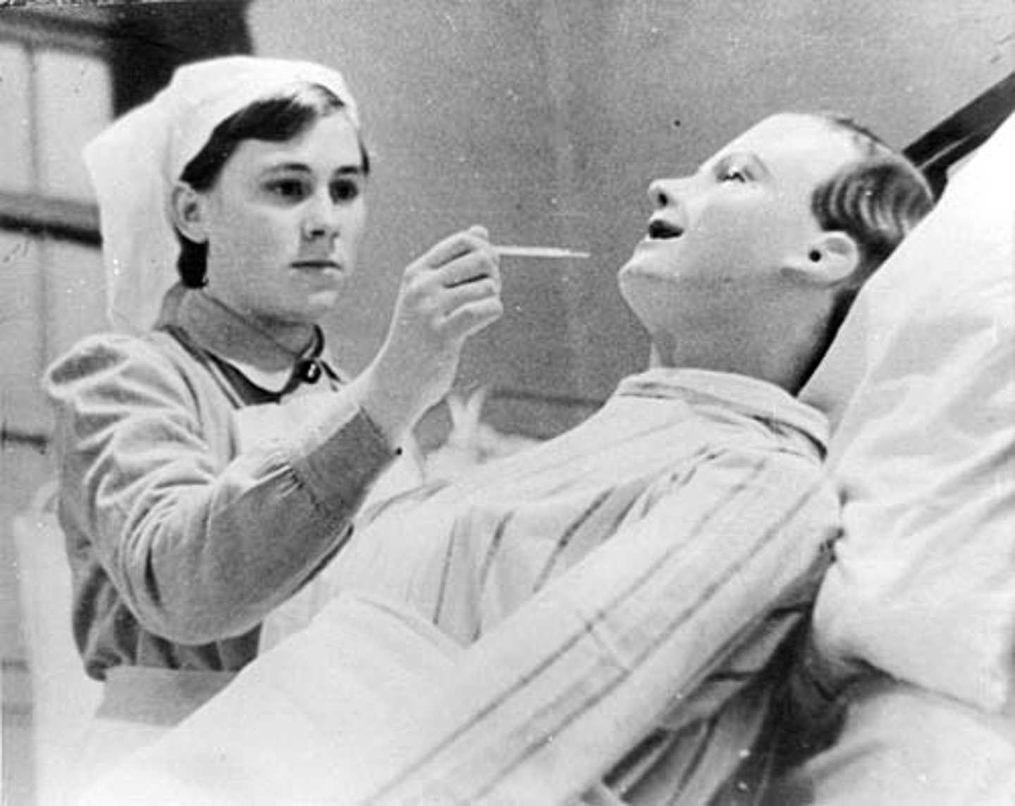 <p>to take someone's temperature</p>