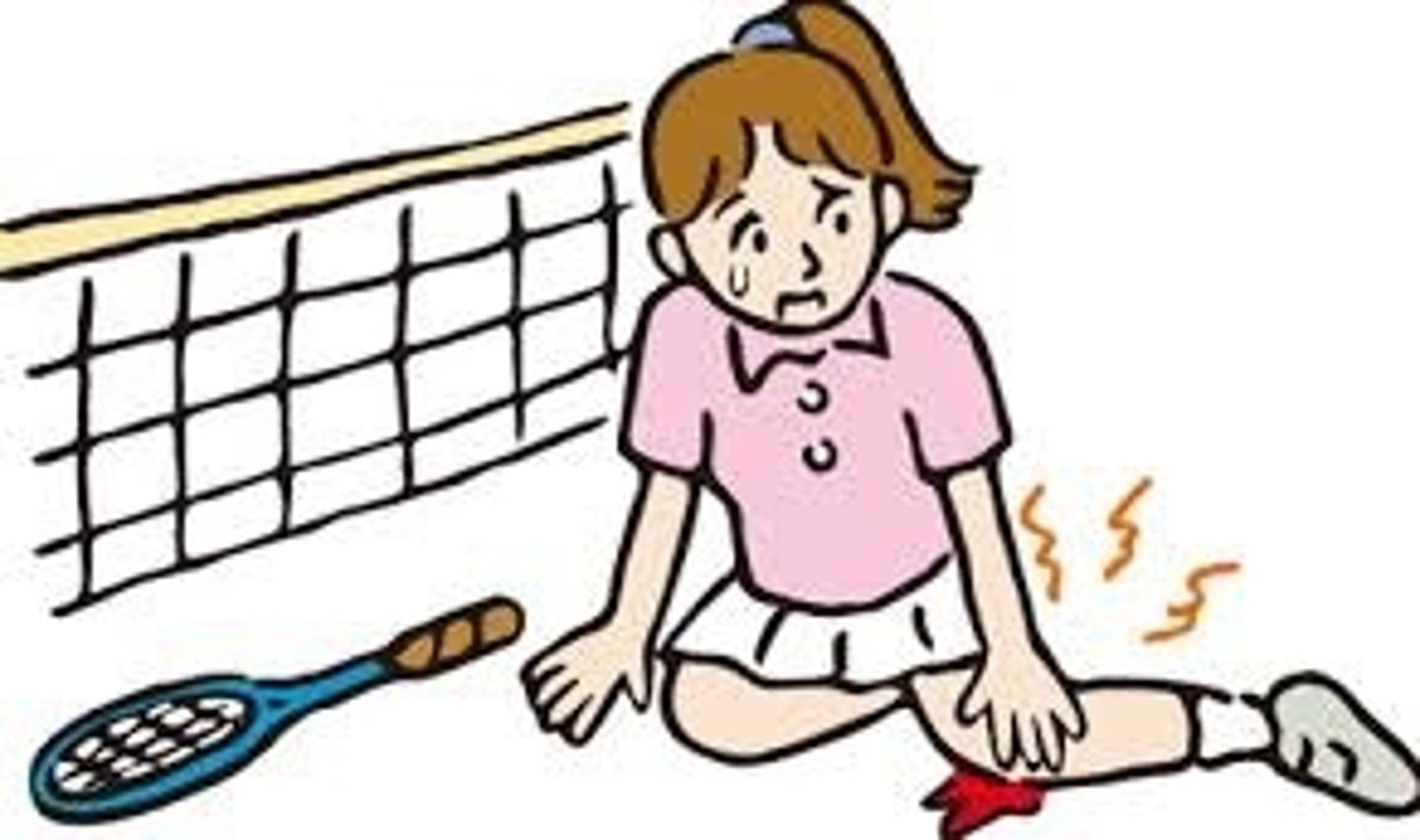 <p>to get hurt, to get injured</p>