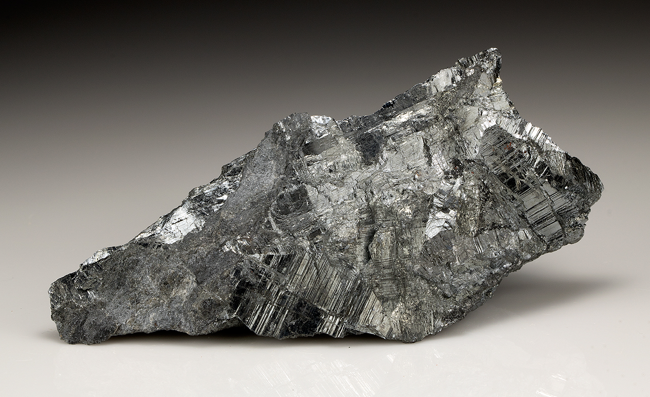<ul><li><p>Chemical formula: Sb<sub>2</sub>S<sub>3</sub></p></li><li><p>Hardness:</p></li><li><p>Specific Gravity:</p></li><li><p>Cleavage:</p></li><li><p>Fracture:</p></li><li><p>Luster:</p></li><li><p>Streak:</p></li><li><p>Color:</p></li><li><p>Other:</p></li></ul><p></p>