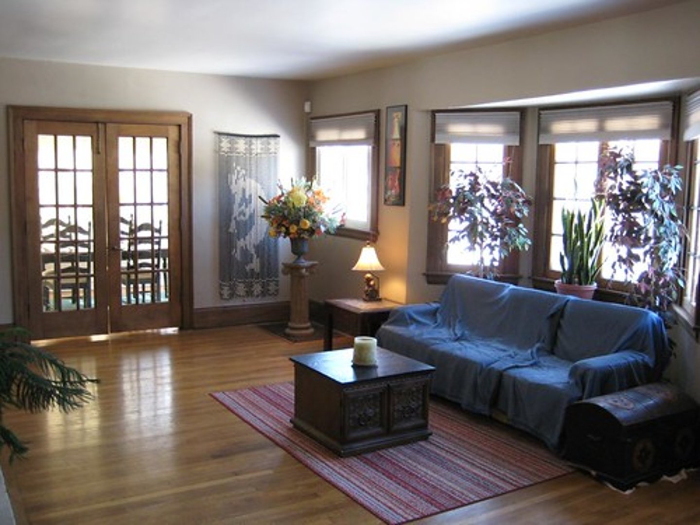 <p>family room; living room</p>