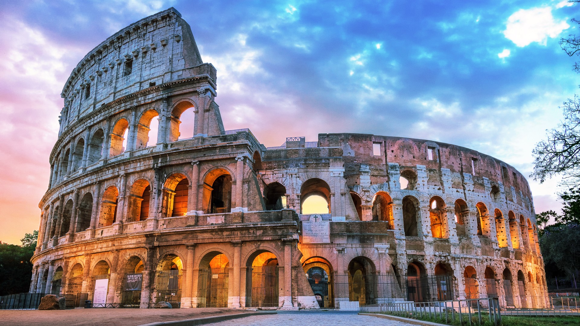 <p>Image 44: Colosseum (Flavian Amphitheater)<span style="font-family: Arial, sans-serif"> - <strong>Material</strong></span></p>