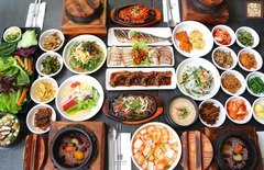 <p>Korean-style food</p>