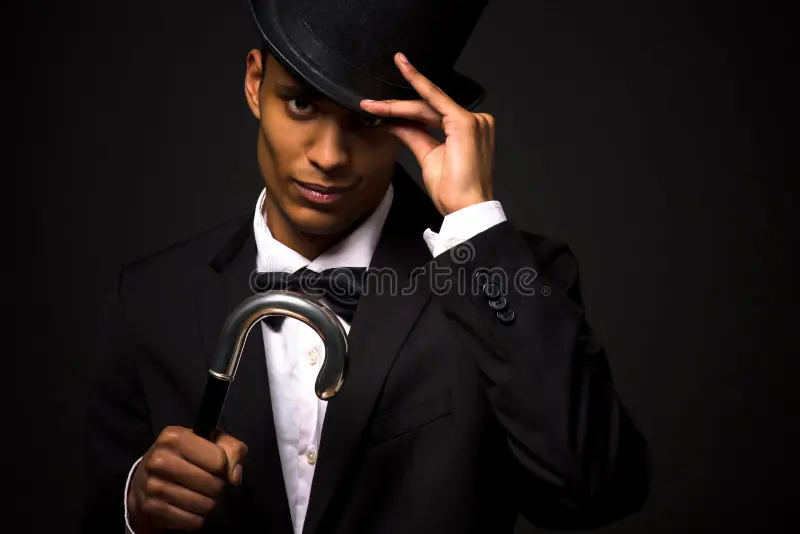 <p>People at the top of society or a group who hold power, influence or wealth and are often considered the best .</p>