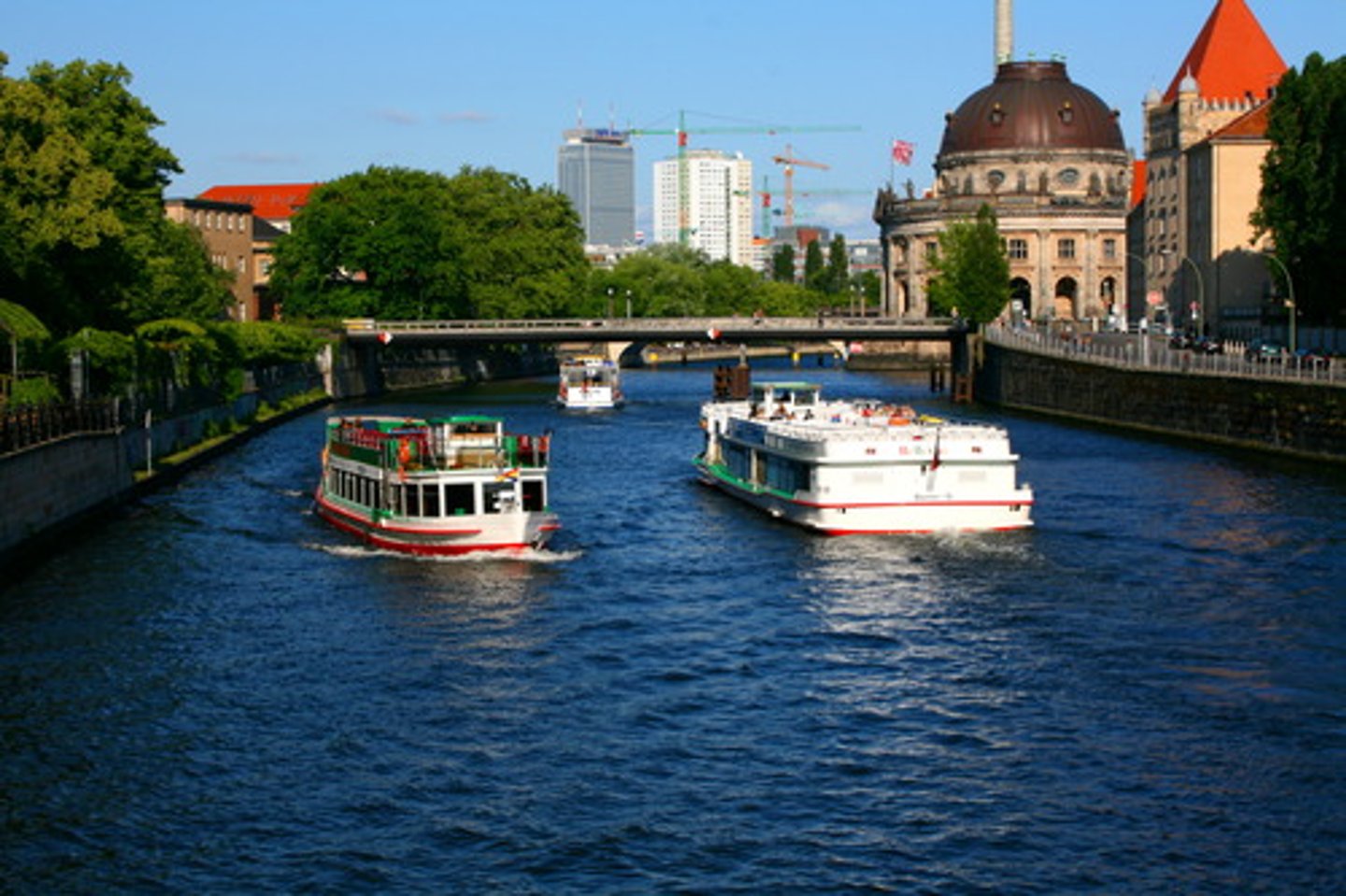<p>ein Fluß in Berlin</p>