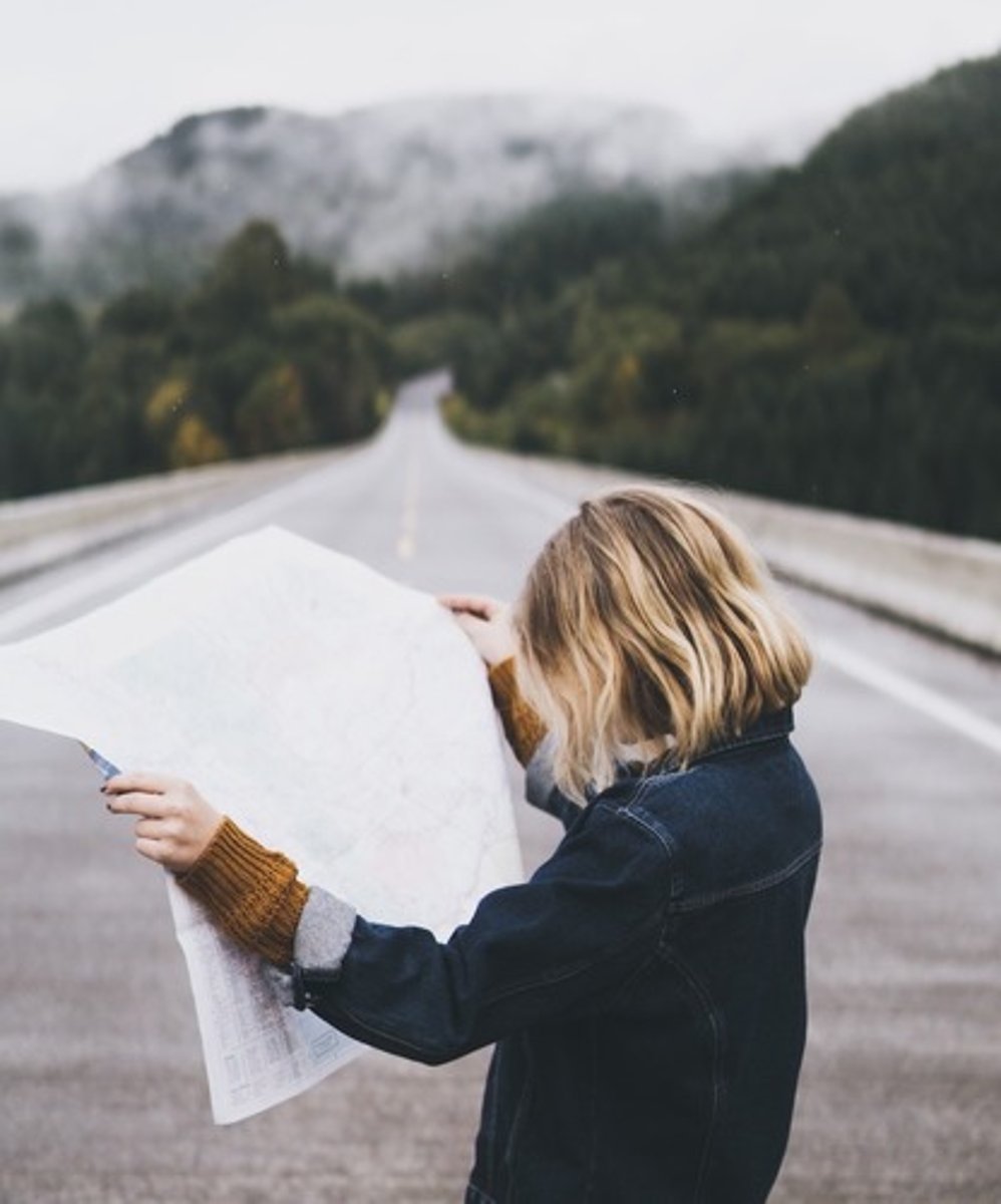 <p>tự làm mà không có hướng dẫn. Ex: Many _____ learners succeed through discipline.</p>