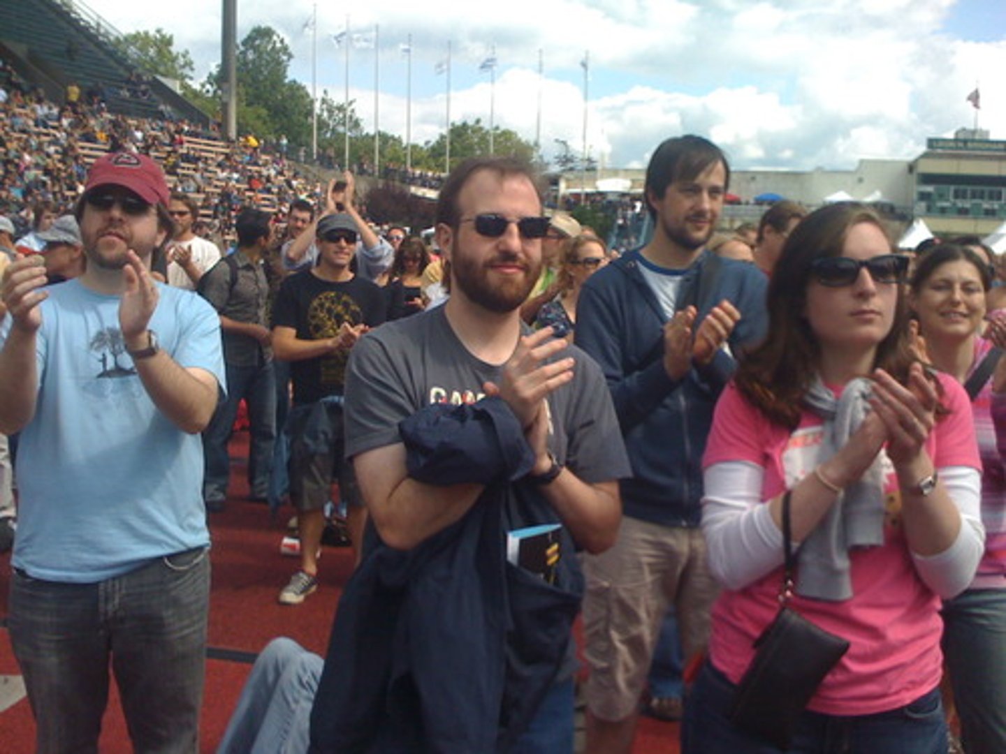 <p>(phr v) thấm nhuần (giá trị, tư tưởng nào đó)</p>