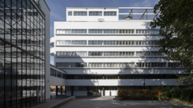 <p><span>Narkomfin Building, Moisei Ginzburg/OSA Group (Moscow, modern Russia, 1928-1930)</span></p>