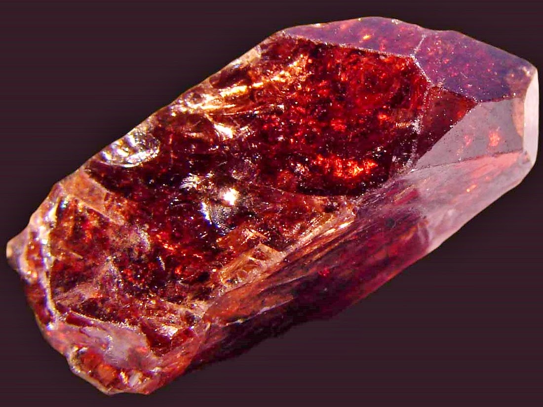 <p>NESO-SILICATI: GRUPPO dello ZIRCONE</p><p>(ZrSiO₄)</p>