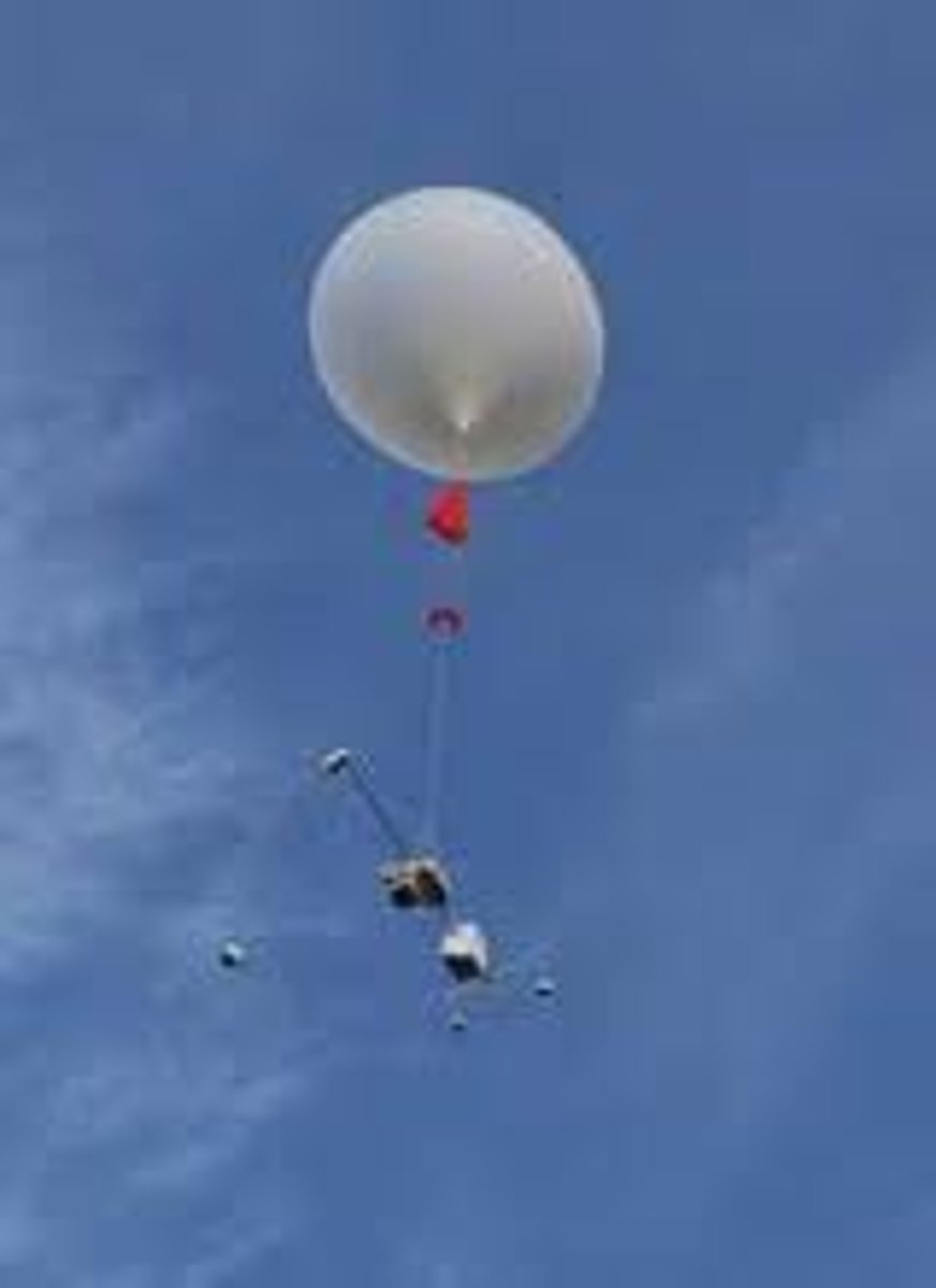 <p>package of weather instruments attached to a radio transmitter which is sent to high altitudes in a weather balloon</p>