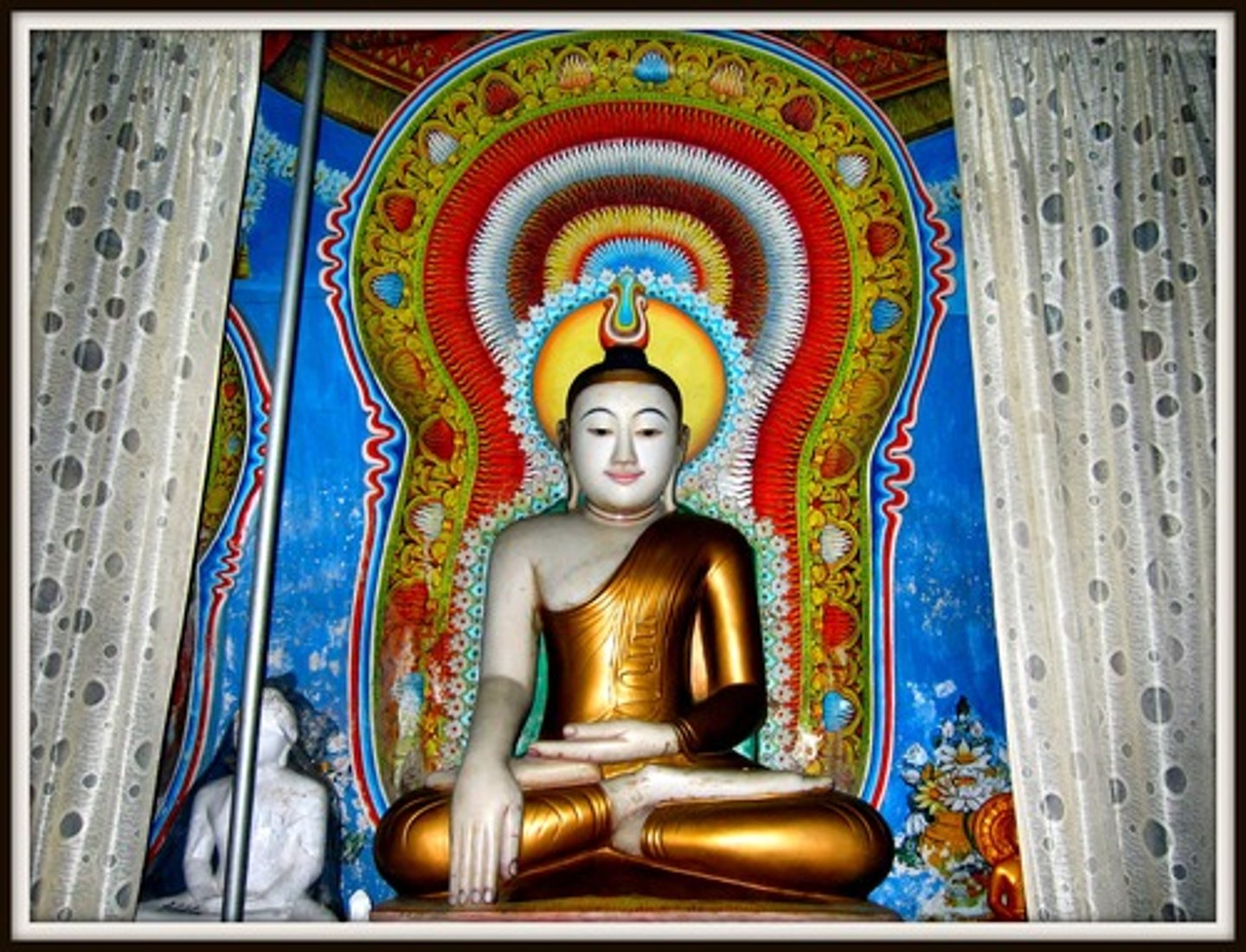 <p>A widespread Asian religion or philosophy, founded by Siddartha Gautama in northeastern India in the 5th century BC.</p>