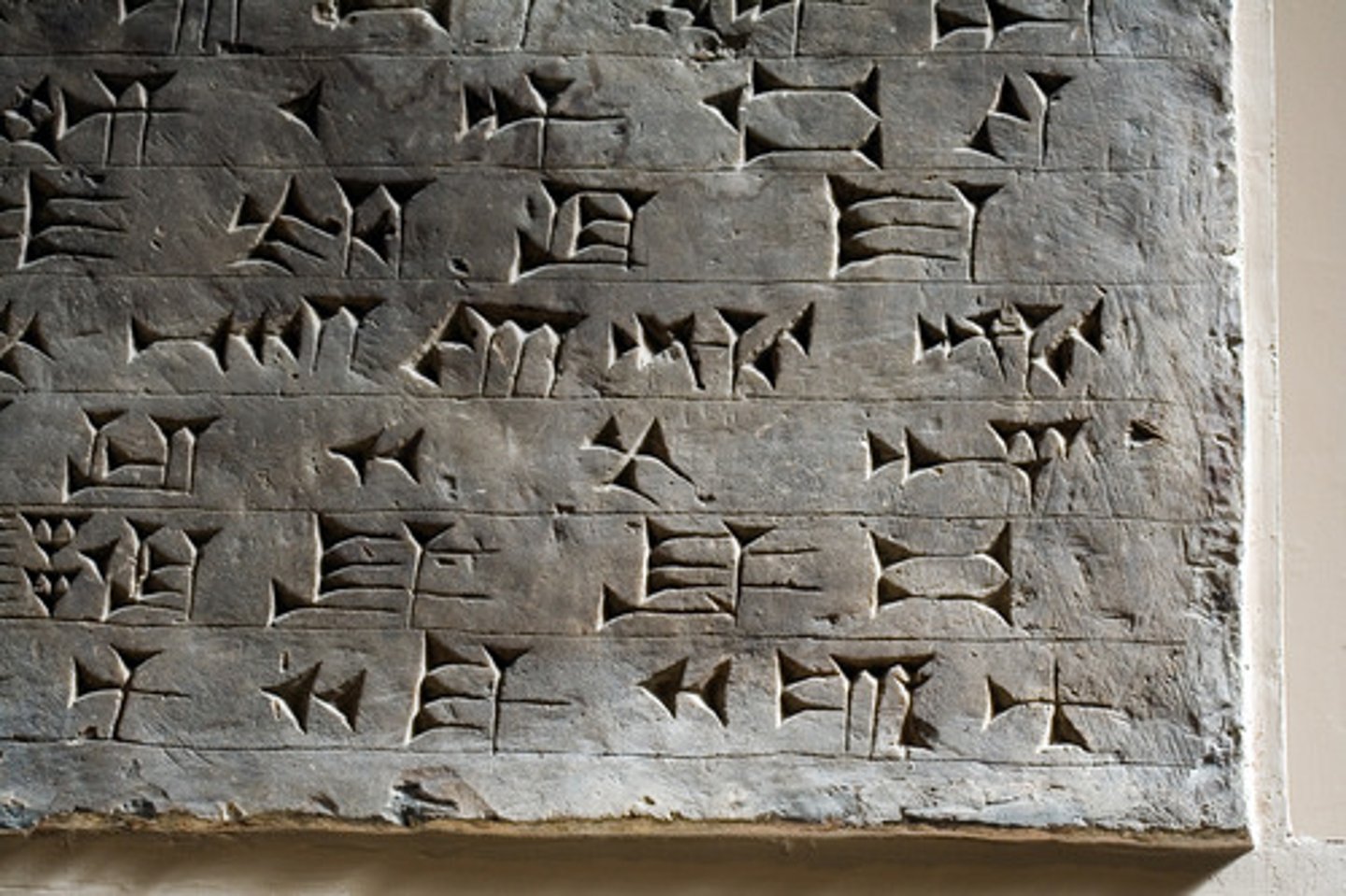<p>The earliest known form of writing, which was used by the Sumerians. The name derives from the wedge shaped marks made with a stylus into soft clay. Used from the 3000s BCE to the 100s BCE.</p>