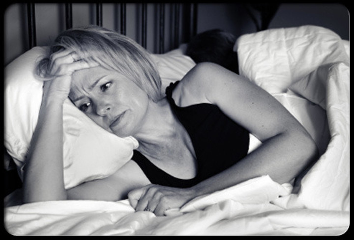 <p>pasar la noche sin dormir</p>
