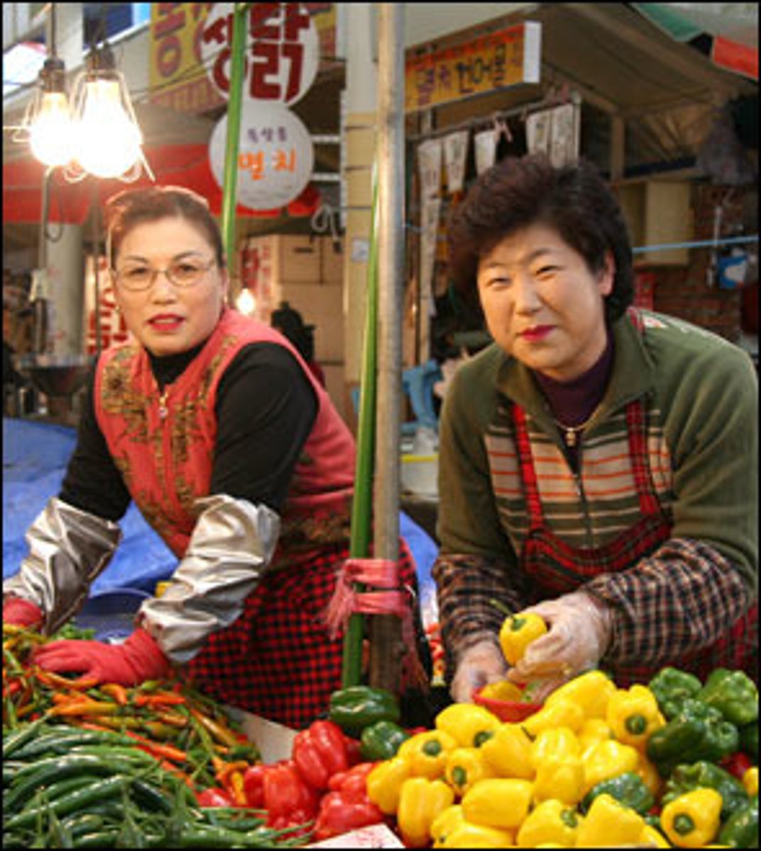 <p>middle-aged woman</p>