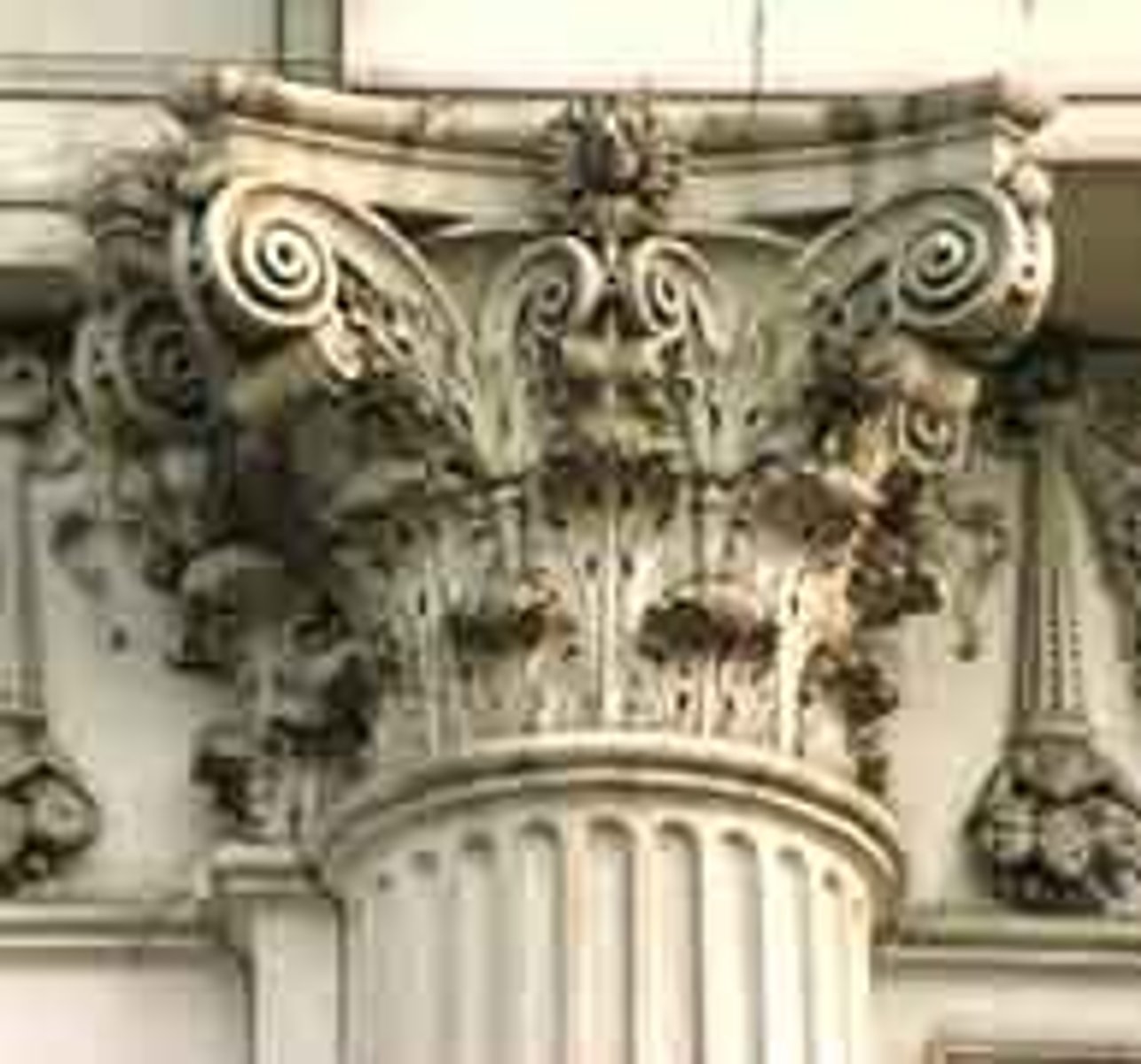 <p>Combines Ionic volutes with corinthian acanthus leaves</p><p>- Roman Innovation</p>
