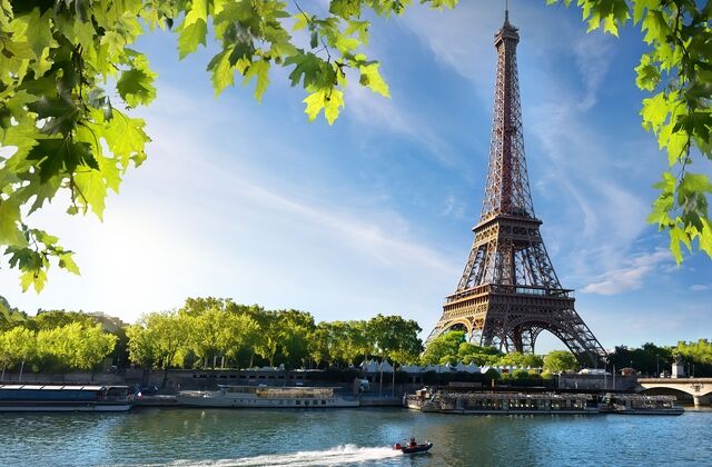 <p>Tourist attraction (n)</p>