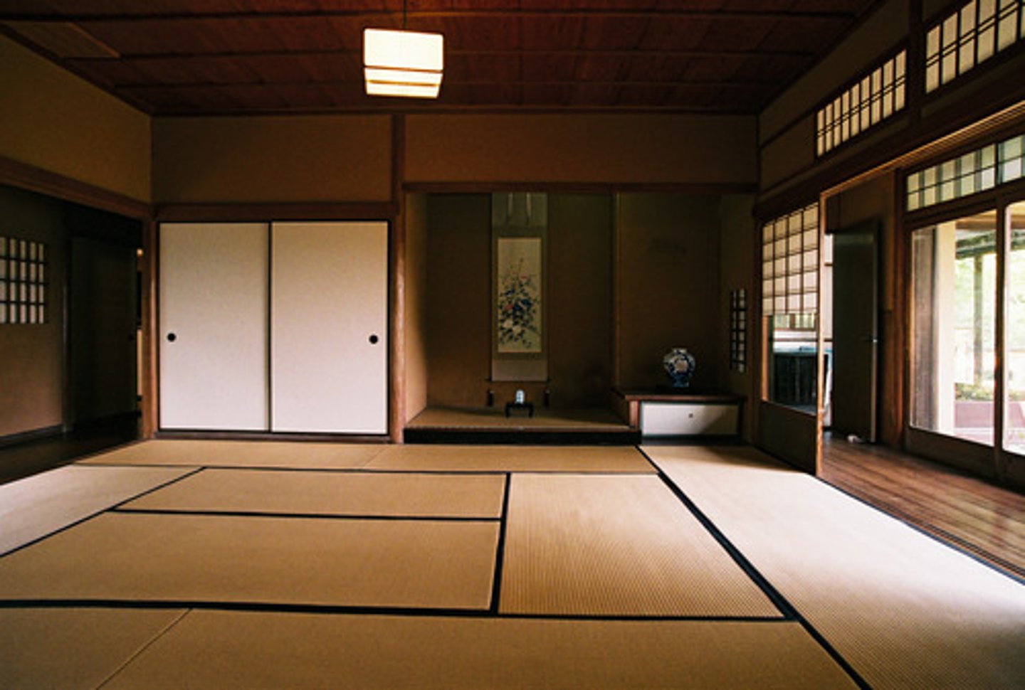 <p>phòng kiểu Nhật</p>