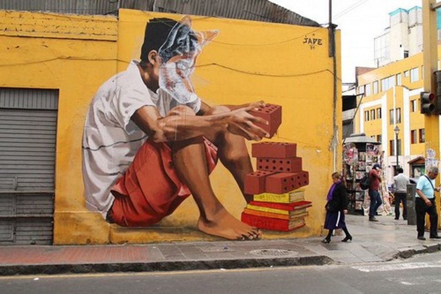 <p>-depicts reality and peru</p>