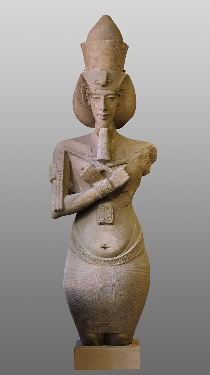 <p>Colossal Statue of Akhenaten</p>