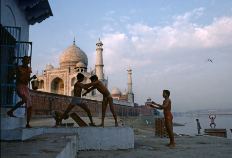 <p>Building + Architect</p>