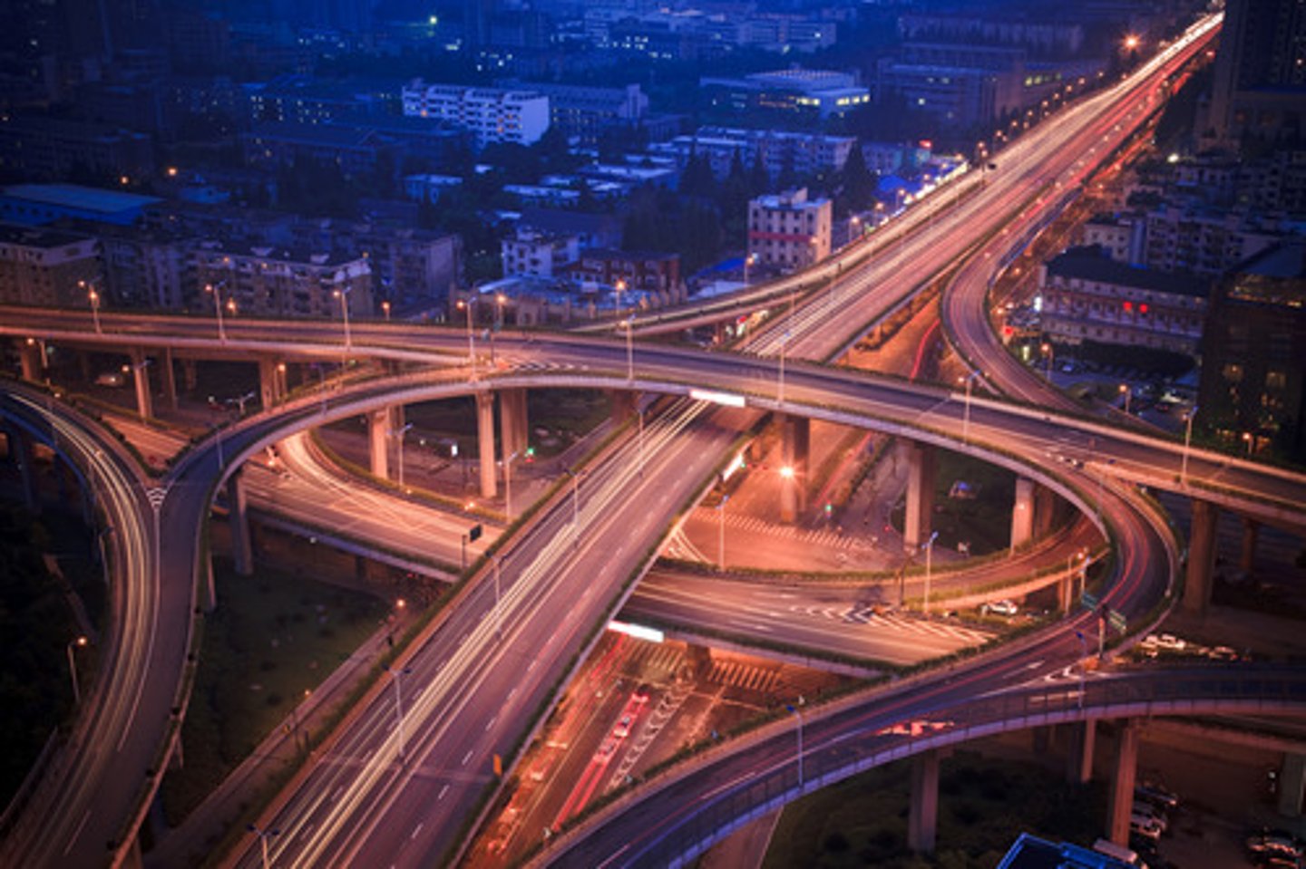 <p>jiāo - cross/intersect</p>