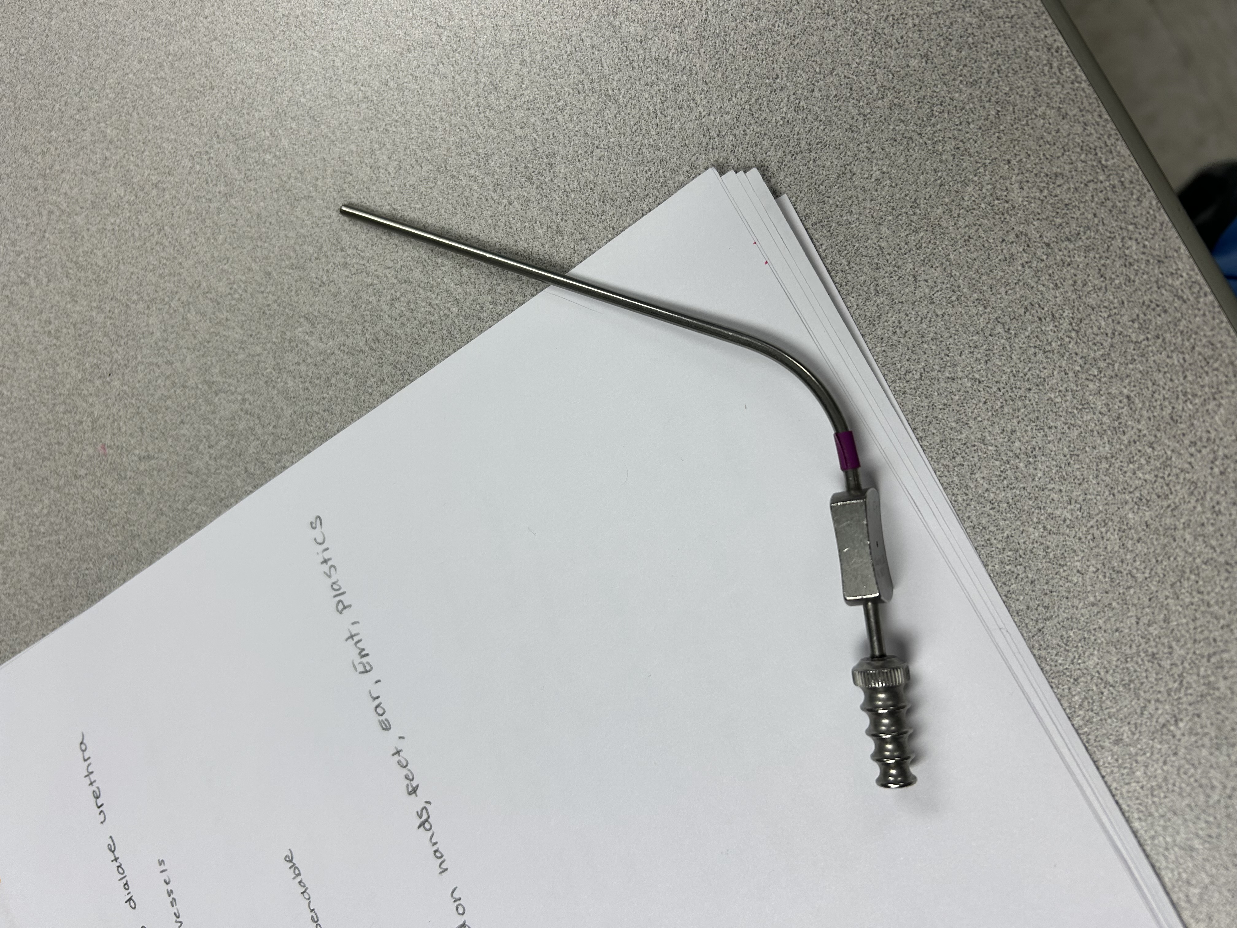 <p>Small</p><p>used in hands, feet, ear, EMT, and plastics</p>