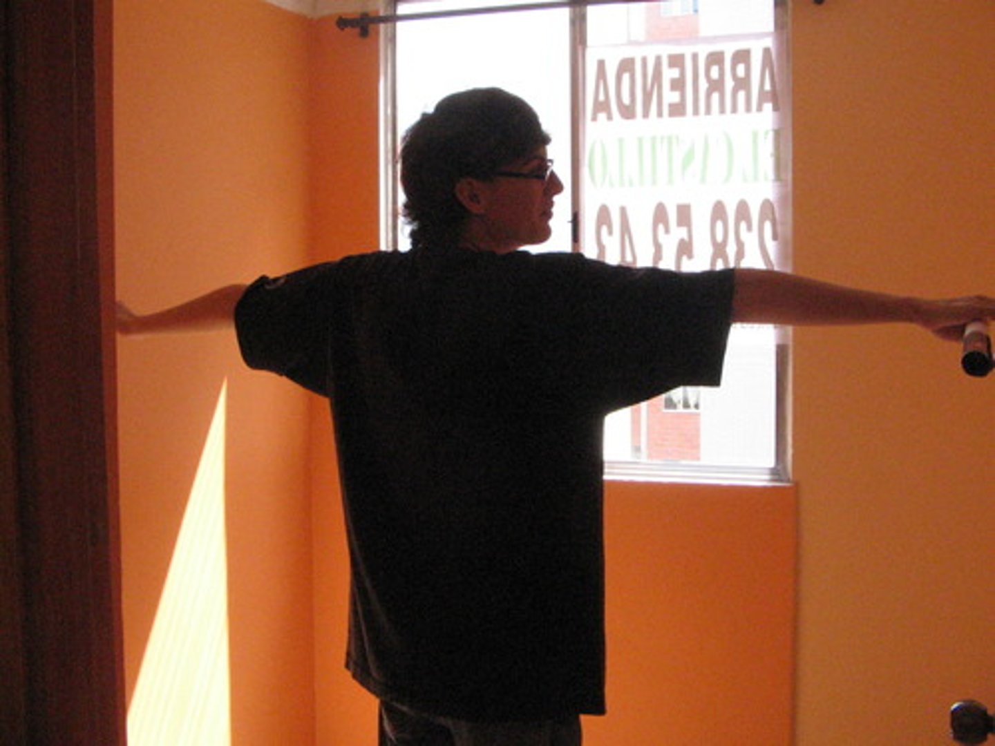 <p>wide</p>