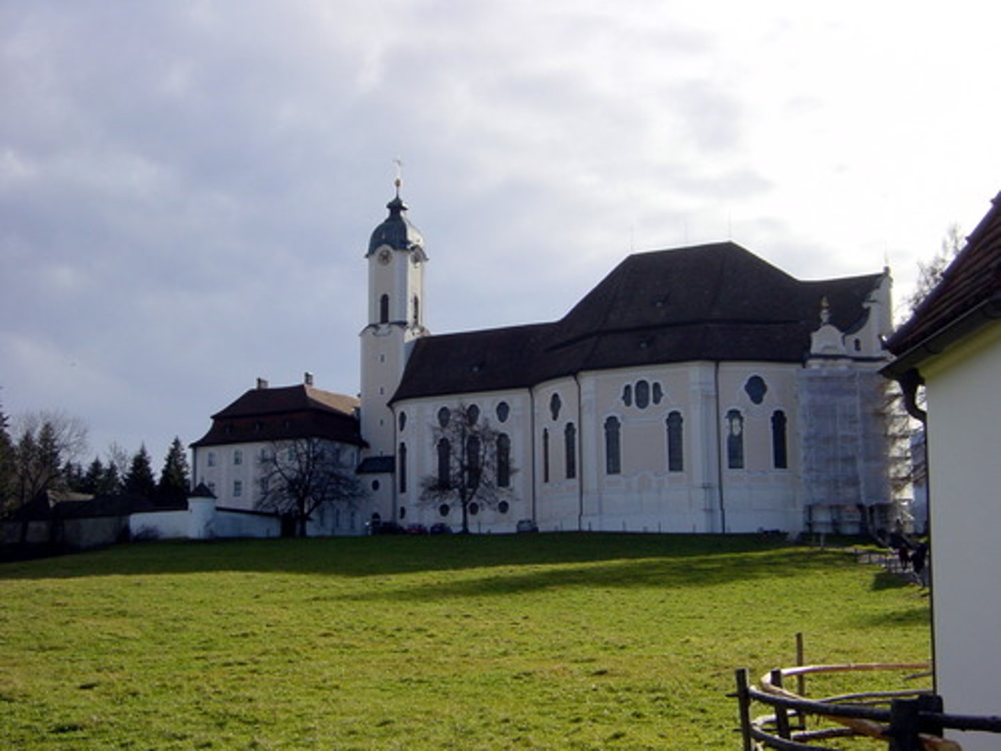 <p>Die Wies</p>