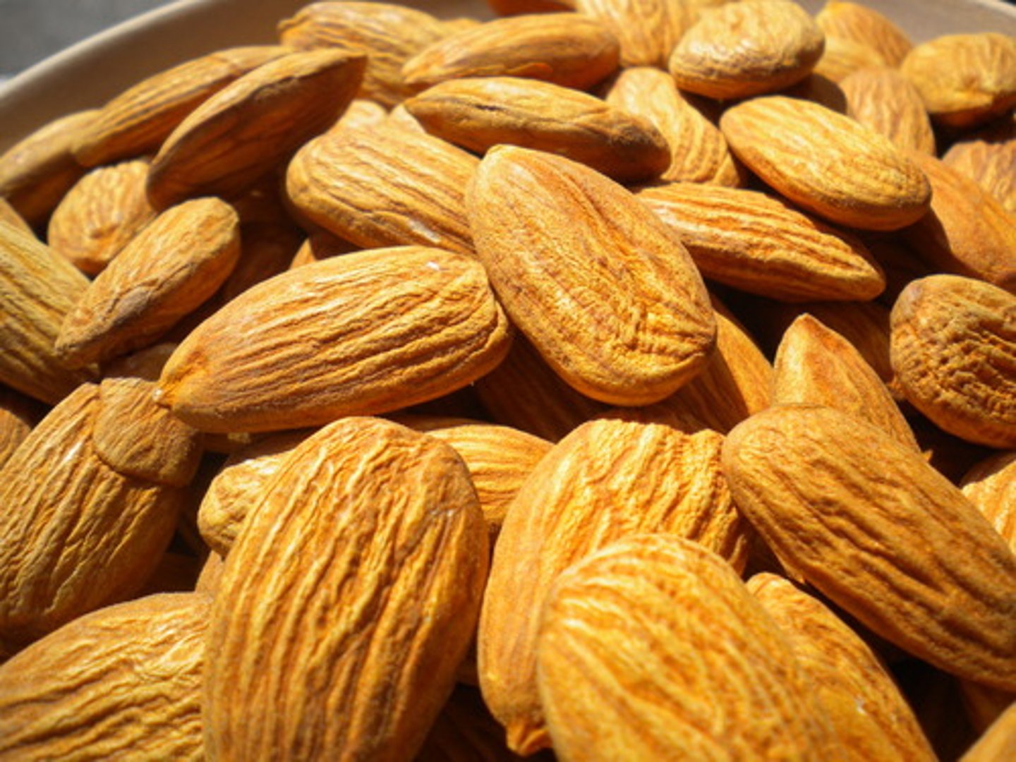 <p>almond</p>